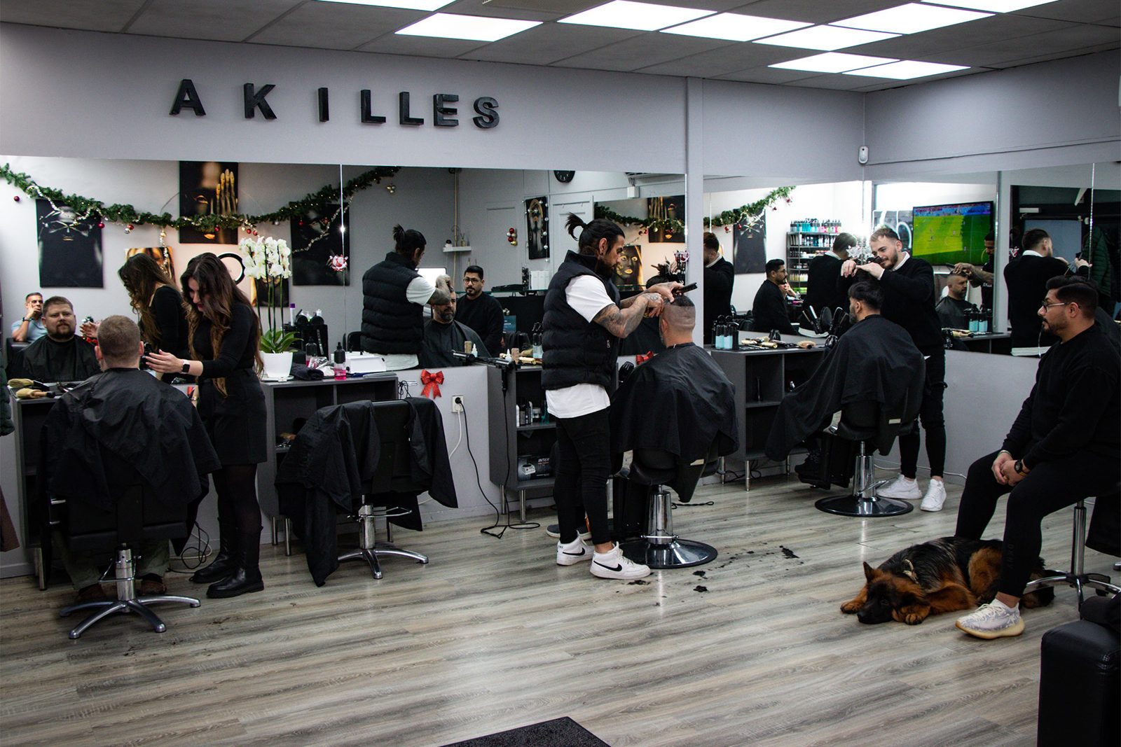Skjegg & barbering hos Akilles frisørsalong